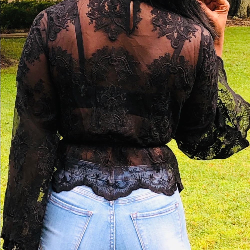 Blouse - Picture 2 of 4